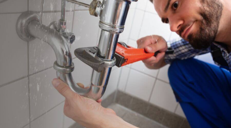Professional same day plumber services in Essex, IA